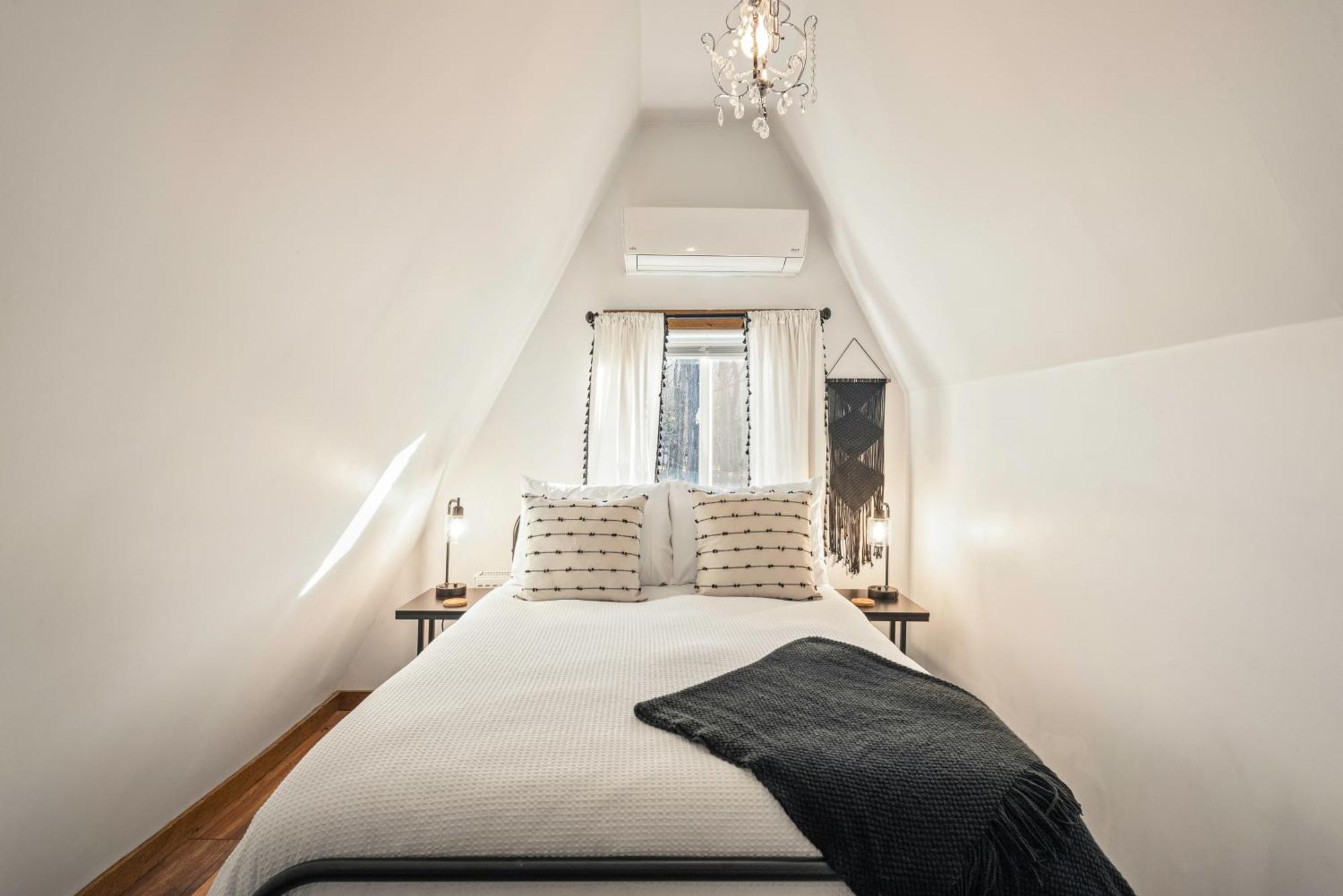 Acute - Cozy I Elegant I Serene Holiday home *