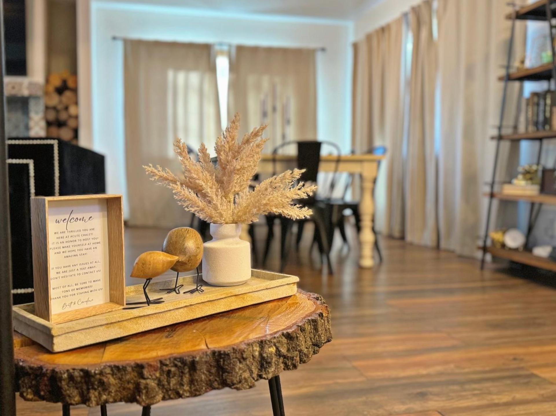 Acute - Cozy I Elegant I Serene