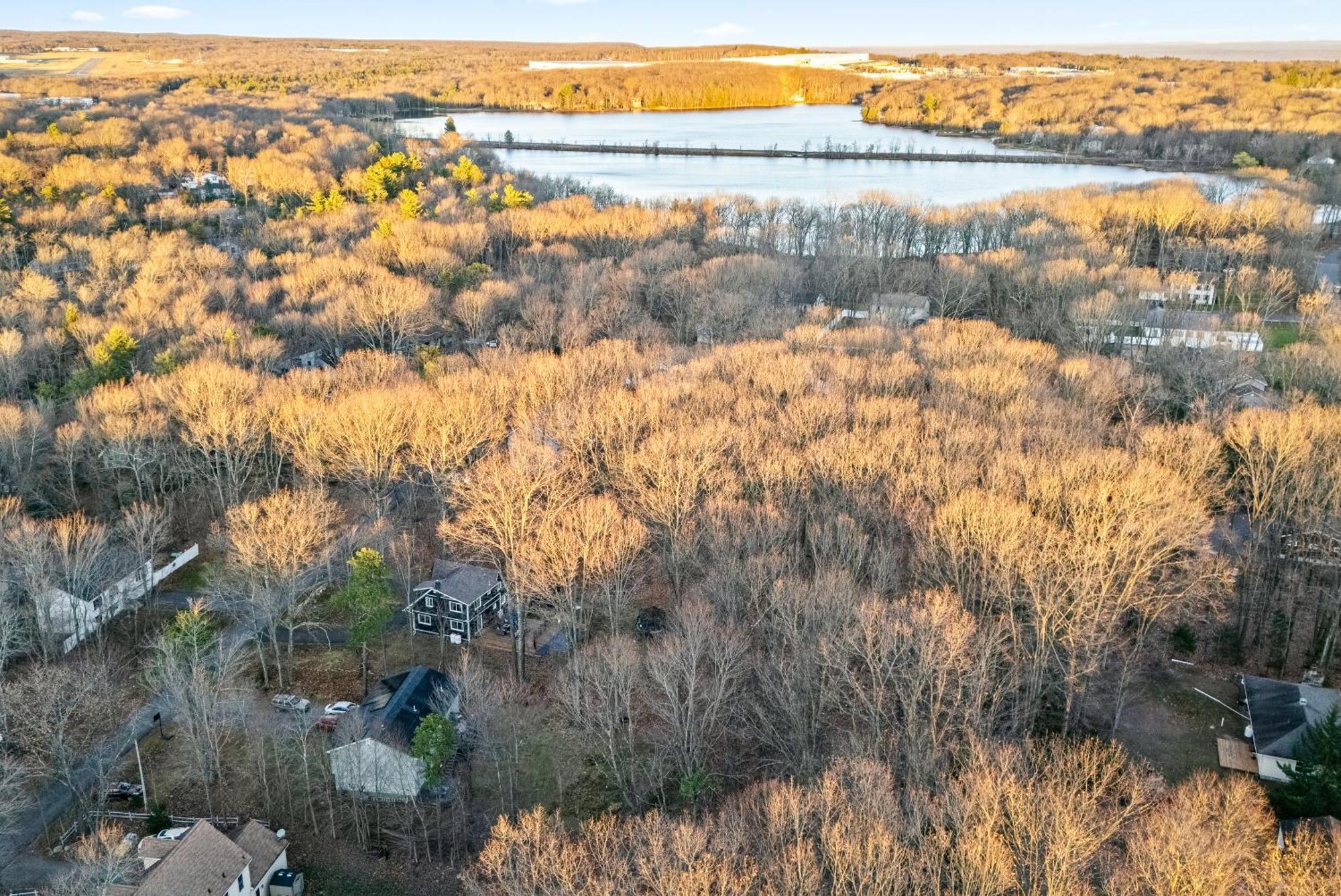 Acute - Cozy I Elegant I Serene * Pocono Summit