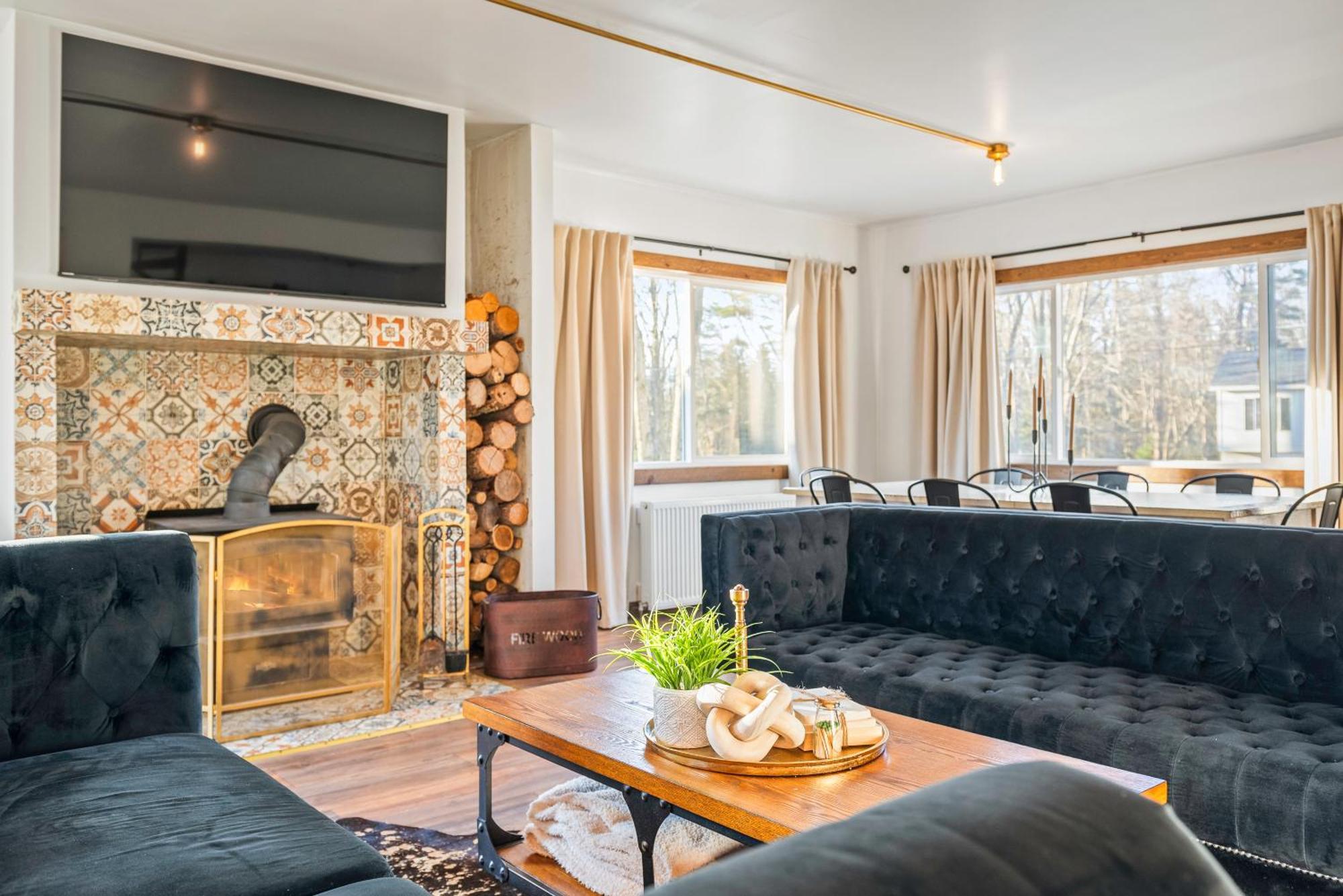 Acute - Cozy I Elegant I Serene *